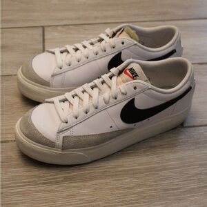 Nike Low Blazer Leather Sneaker White Black Grey